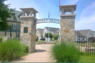 4 Knoll Ave, Milford, CT 06460 - Photo 16