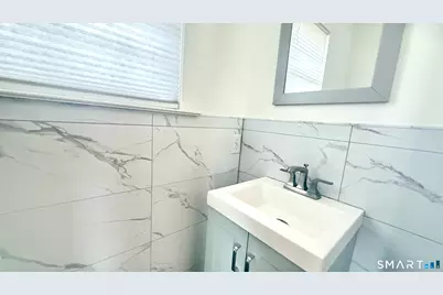 36 Schoolhouse Landing #36, East Granby, CT 06026 - Photo 4