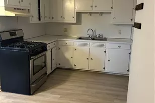 26 Mt Pleasant St, Derby, CT 06418 - Photo 2