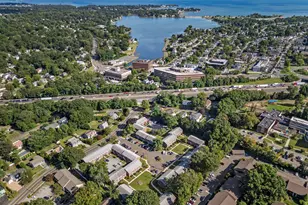 30 Hamilton Ct, Stamford, CT 06902 - Photo 16