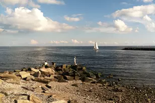 27 Nash Ln, Bridgeport, CT 06605 - Photo 32