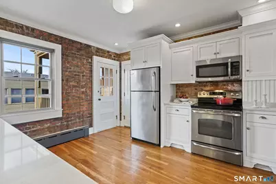 27 Nash Lane #5, Bridgeport, CT 06605 - Photo 4