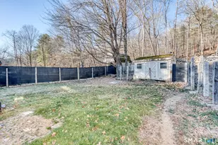 597 Warrenville Rd, Mansfield, CT 06250 - Photo 6