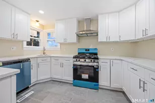 240 Hillhurst Ave, New Britain, CT 06053 - Photo 8