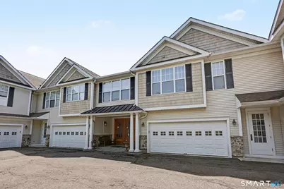 79 Suzie Drive #79, Newtown, CT 06470 - Photo 2