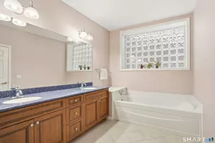 79 Suzie Dr, Newtown, CT 06470 - Photo 18