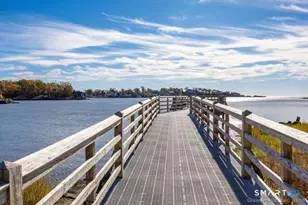 7 Harbour Village, Branford, CT 06405 - Photo 4