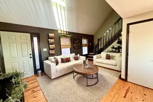 105 Riverside Dr, Meriden, CT 06451 - Photo 12