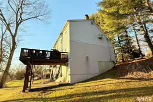 105 Riverside Dr, Meriden, CT 06451 - Photo 8