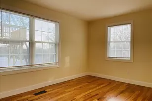 31 Brainerd Rd, Branford, CT 06405 - Photo 10