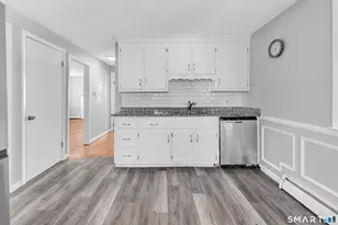 1911 Main St, East Hartford, CT 06108 - Photo 16