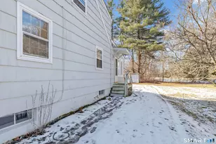 1911 Main St, East Hartford, CT 06108 - Photo 2