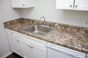 40 California St, Stratford, CT 06615 - Photo 14