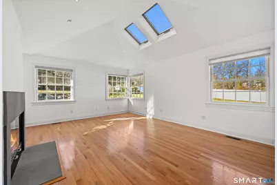 36 Macarthur Lane, Stamford, CT 06902 - Photo 20