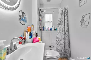 103 Walnut St, Waterbury, CT 06704 - Photo 32