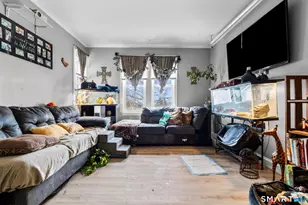 103 Walnut St, Waterbury, CT 06704 - Photo 4