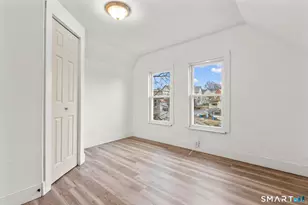 103 Walnut St, Waterbury, CT 06704 - Photo 12