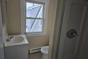 39 Lockhart Ave, Waterbury, CT 06705 - Photo 14