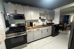 75 Sigwin Dr, Wallingford, CT 06492 - Photo 4