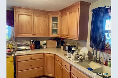 19 Bingham Street, Bristol, CT 06010 - Photo 6