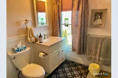 19 Bingham Street, Bristol, CT 06010 - Photo 16