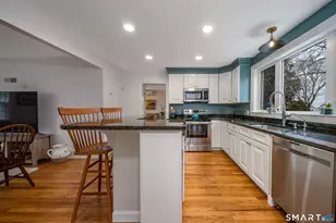 99 Bay View Ave, Groton, CT 06355 - Photo 6