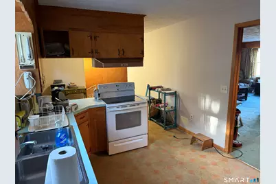 9 Oakridge Drive, Ledyard, CT 06335 - Photo 6