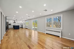 16 Chestnut Ln, West Hartford, CT 06110 - Photo 12