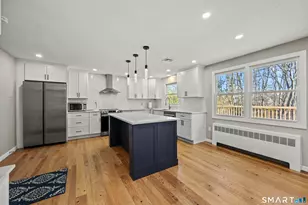 16 Chestnut Ln, West Hartford, CT 06110 - Photo 8