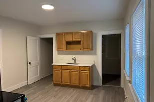 393 Newhall St, New Haven, CT 06511 - Photo 6