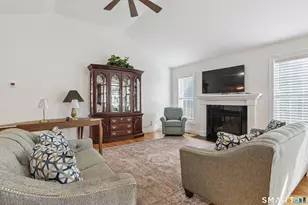 90 Applegate, Southington, CT 06489 - Photo 4