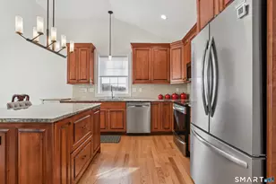 90 Applegate, Southington, CT 06489 - Photo 8