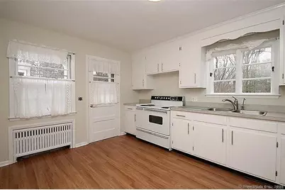 28 North Avenue, North Haven, CT 06473 - Photo 32
