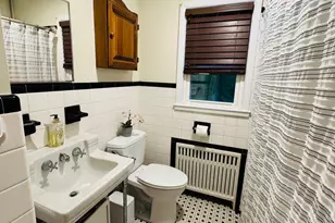 28 North Ave, North Haven, CT 06473 - Photo 34