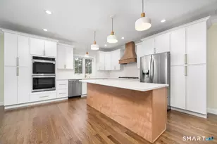 12 Verville Rd, Avon, CT 06001 - Photo 2