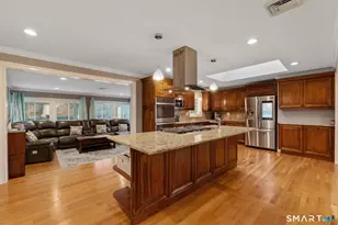 21 Histon Rd, Trumbull, CT 06611 - Photo 6