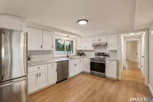 102 Lawler Rd, West Hartford, CT 06117 - Photo 4