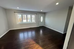 7 Beechwood Dr, Danbury, CT 06810 - Photo 6