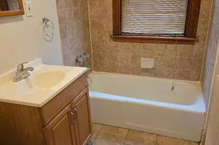 39 Starview Ave, Waterbury, CT 06708 - Photo 6