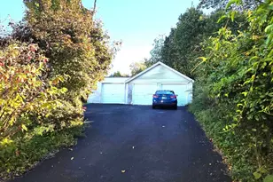 39 Starview Ave, Waterbury, CT 06708 - Photo 2