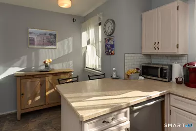 162 Heritage Village #D, Southbury, CT 06488 - Photo 6