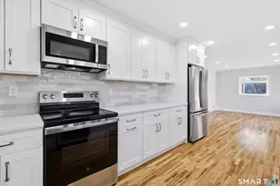 42 Cindy Cir, Milford, CT 06460 - Photo 2