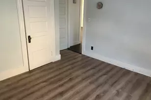 37 Sherman St, Bristol, CT 06010 - Photo 16