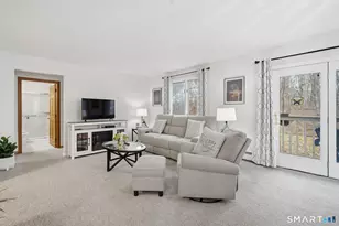 82 Millbrook Ct, Newington, CT 06111 - Photo 4