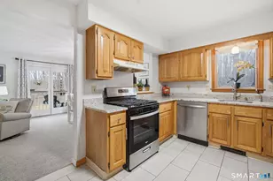 82 Millbrook Ct, Newington, CT 06111 - Photo 10