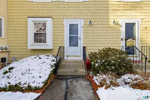 17 Hubbard Run Dr, Glastonbury, CT 06033 - Photo 2