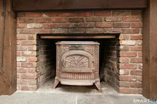 380 Newtown Turnpike, Redding, CT 06896 - Photo 18