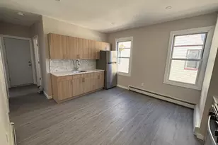 82 Waldorf Ave, Bridgeport, CT 06605 - Photo 8