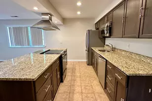 17 Lance Cir, Bridgeport, CT 06606 - Photo 8