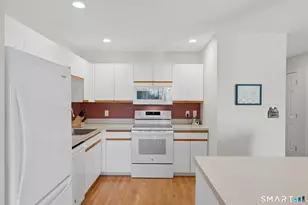 1103 Gray Fox Ln, Rocky Hill, CT 06067 - Photo 10
